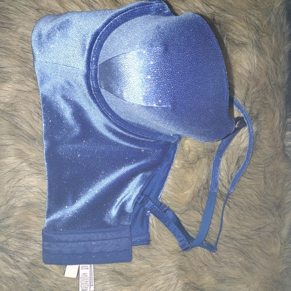 Victoria Secret Bra - Picture 5 of 5